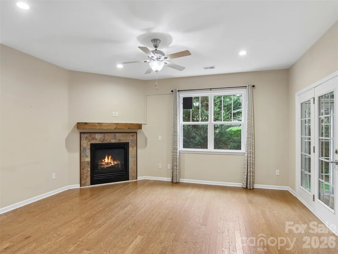 Photo of 11 Eagle Pointe Way