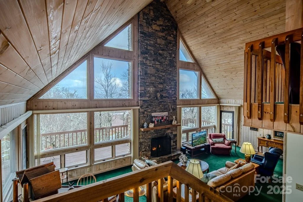 Photo of 130 Skiway Circle