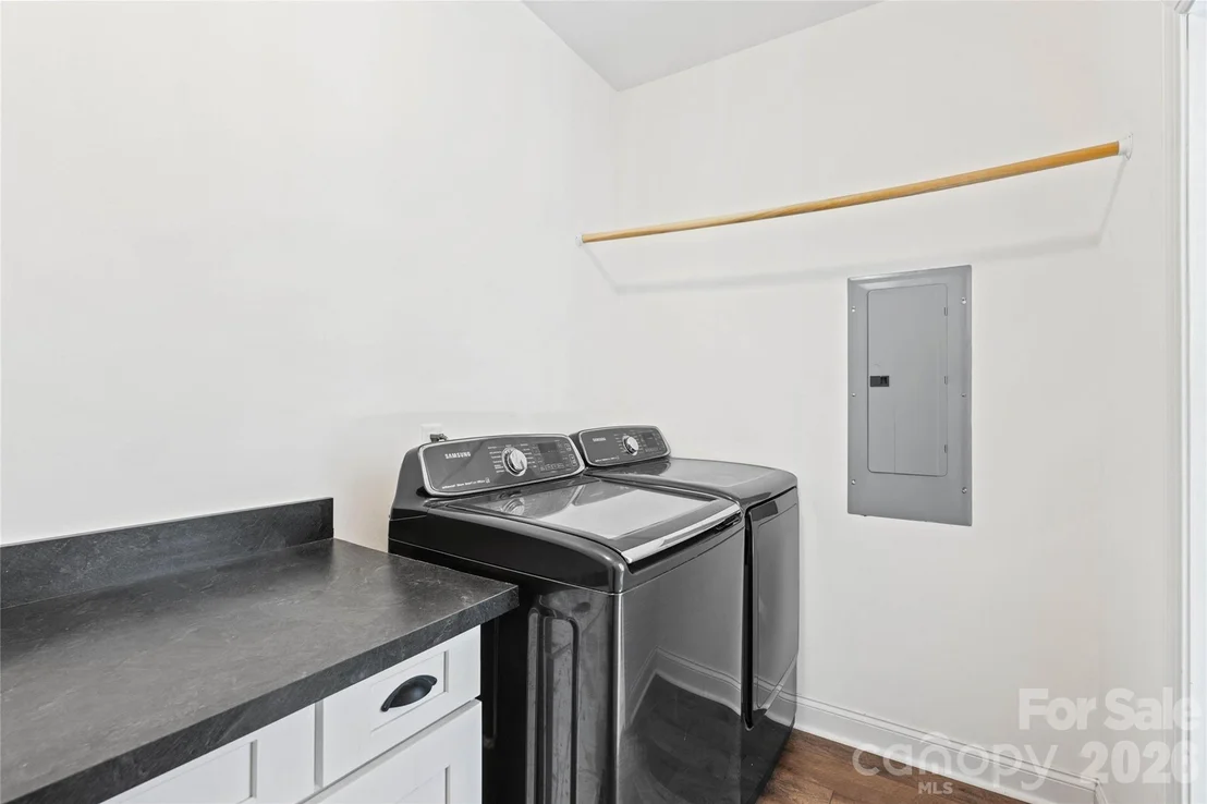 Photo of 394 Kellwood Drive