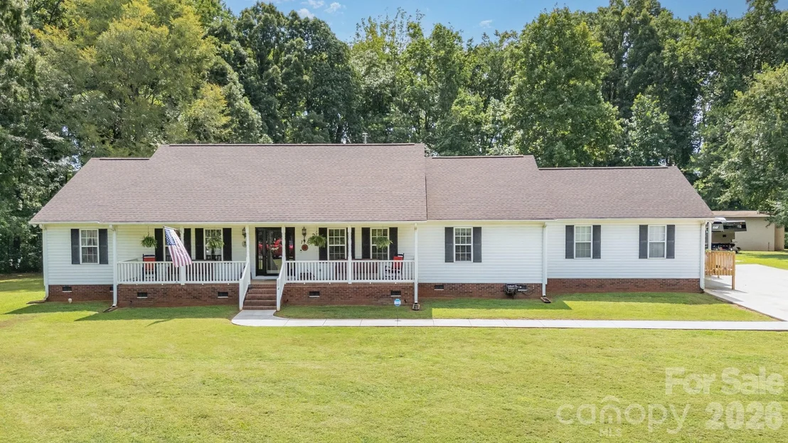 Photo of 715 Candlewick Drive