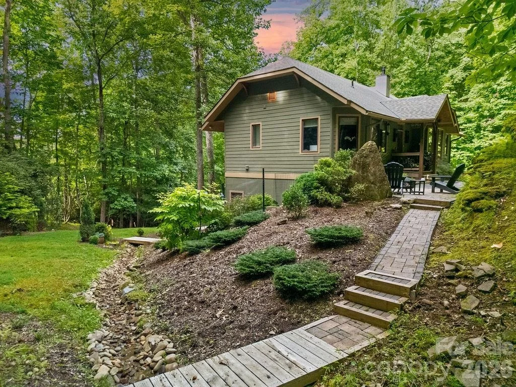 Photo of 141 Bruce Circle