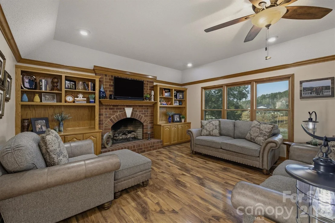 Photo of 46 Mariners Point Lane