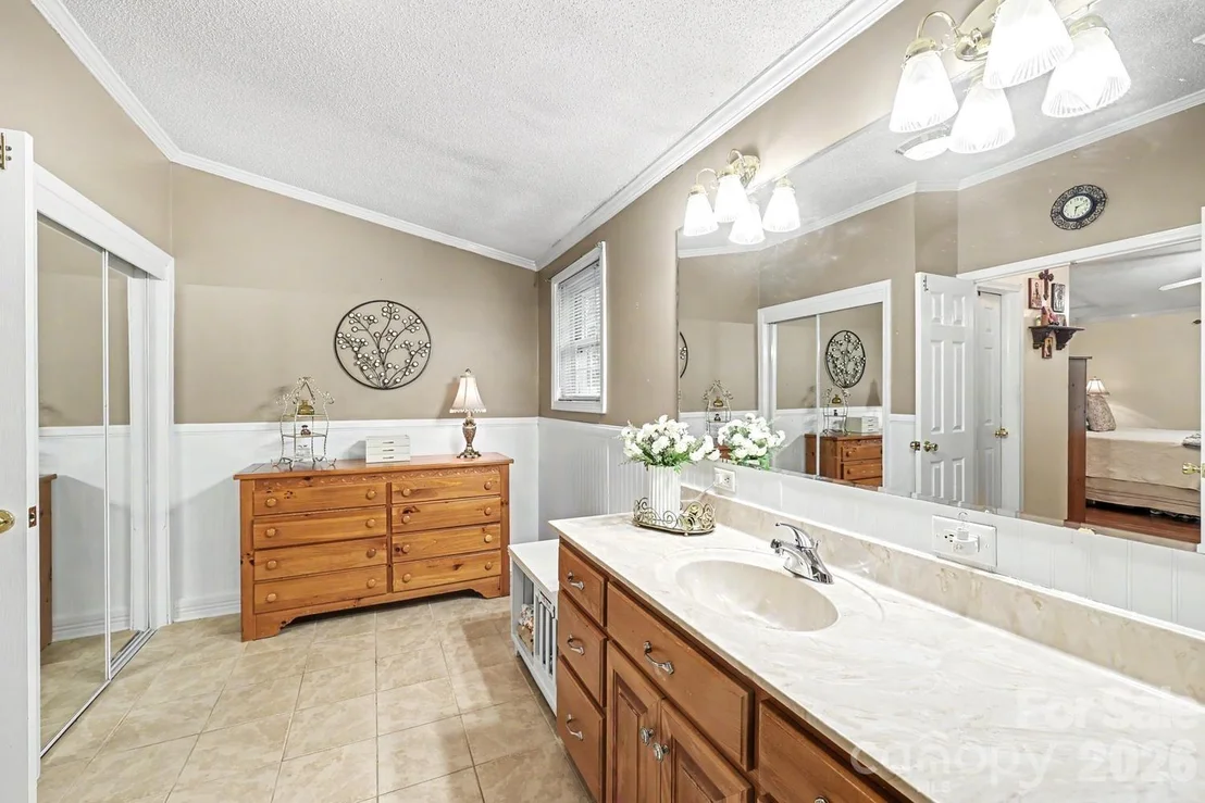 Photo of 10112 Idlewild Road