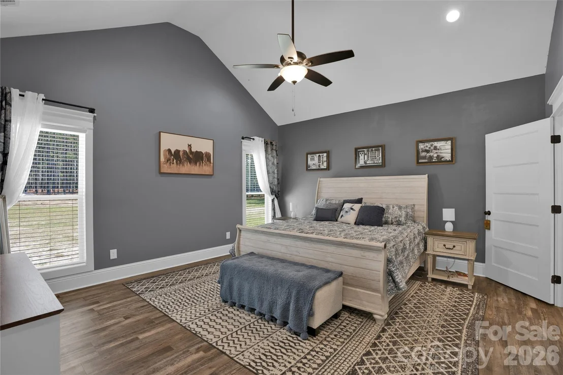 Photo of 2138 Lockhart Road