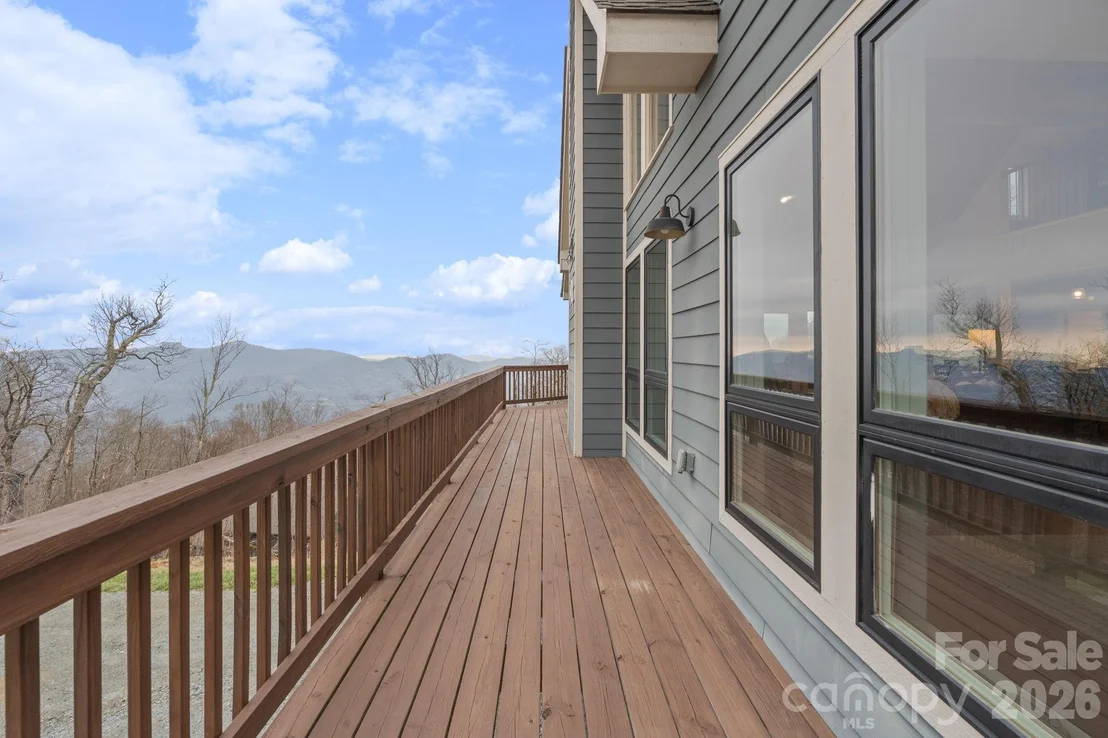 Photo of 94 Silver Fox Ridge