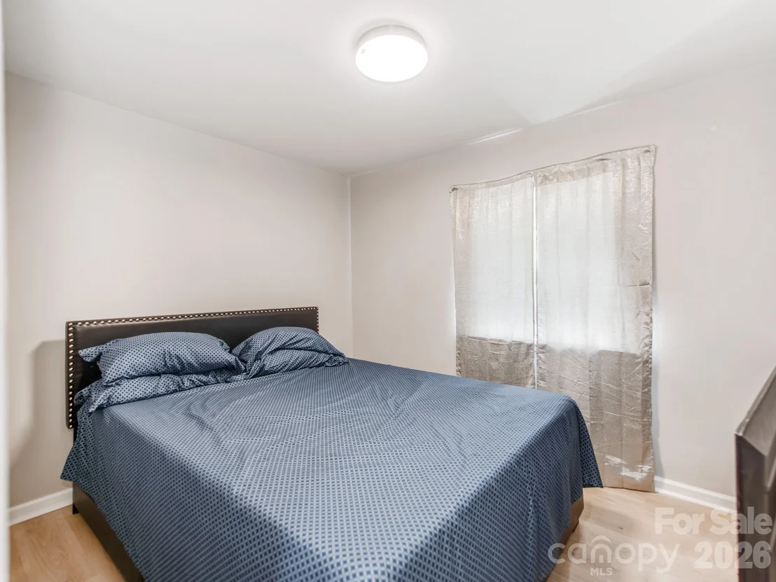 Photo of 4925 Springview Road
