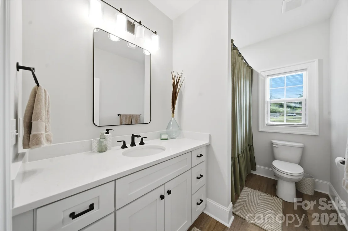Photo of 531 Buckview Lane