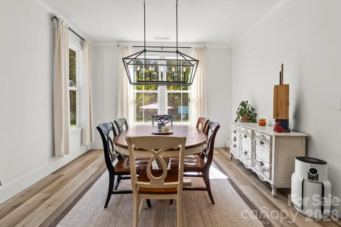 Photo of 1796 Cranwell Drive
