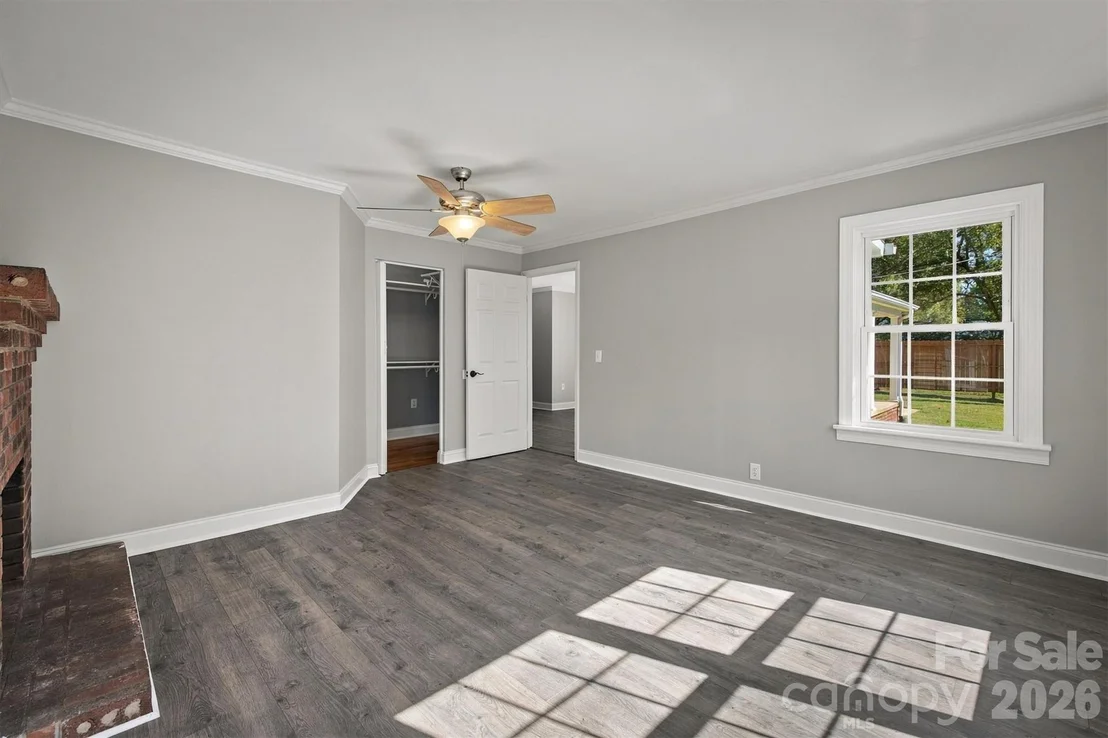 Photo of 2941 Highland Drive