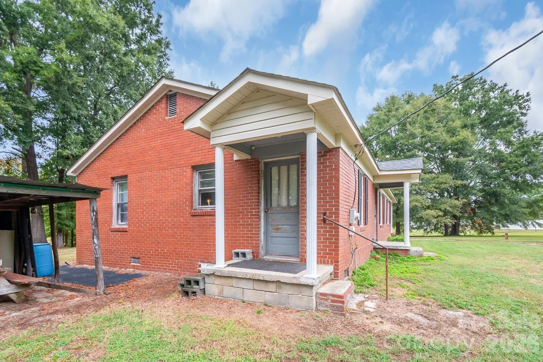 Photo of 1726 Denton Hill Road