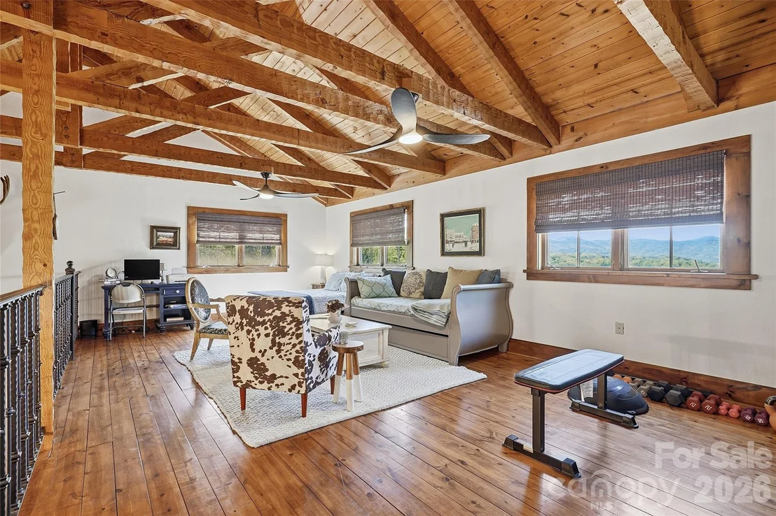 Photo of 723 N Highland Road