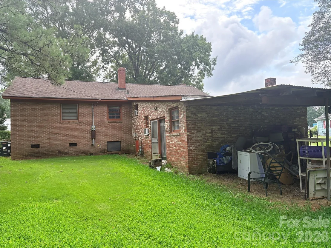 Photo of 420 Hampton Road