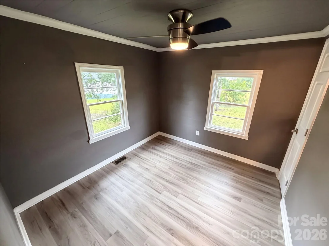 Photo of 103 Southside Circle