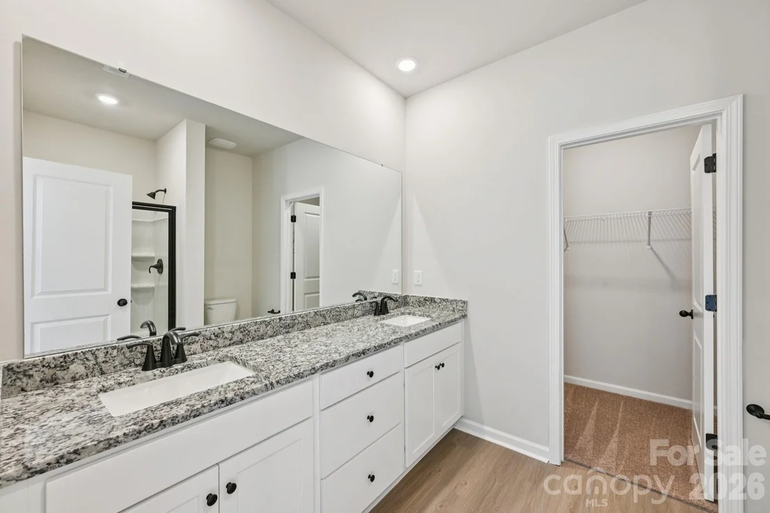 Photo of 712 Willow Estates Drive