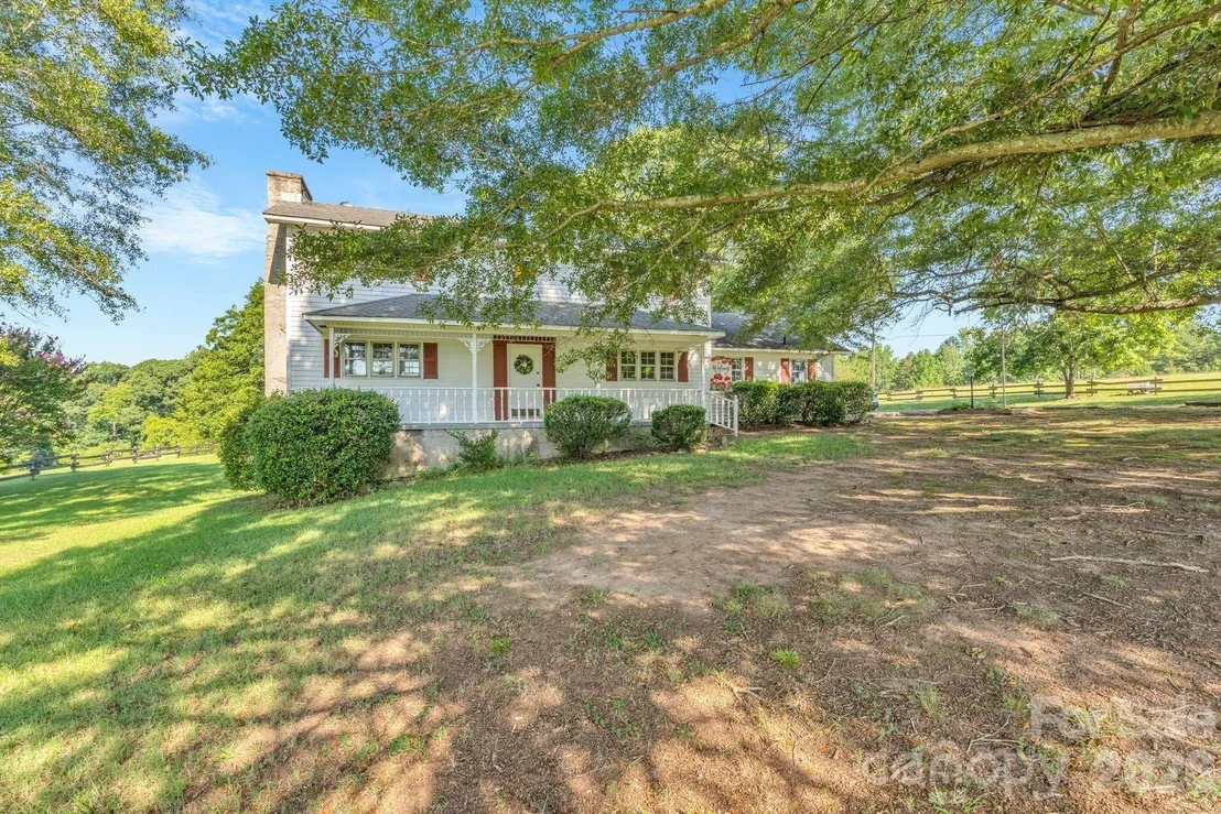 Photo of 244 Chapman Road