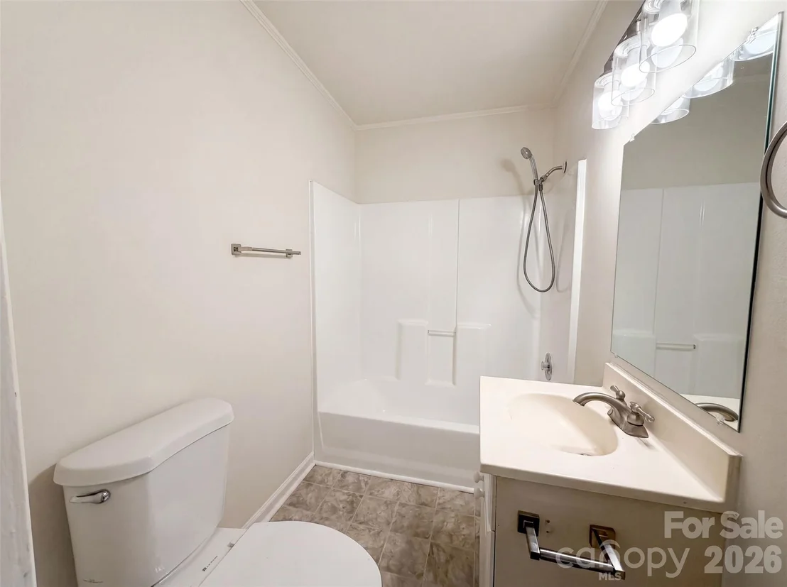 Photo of 1413 Westside Drive
