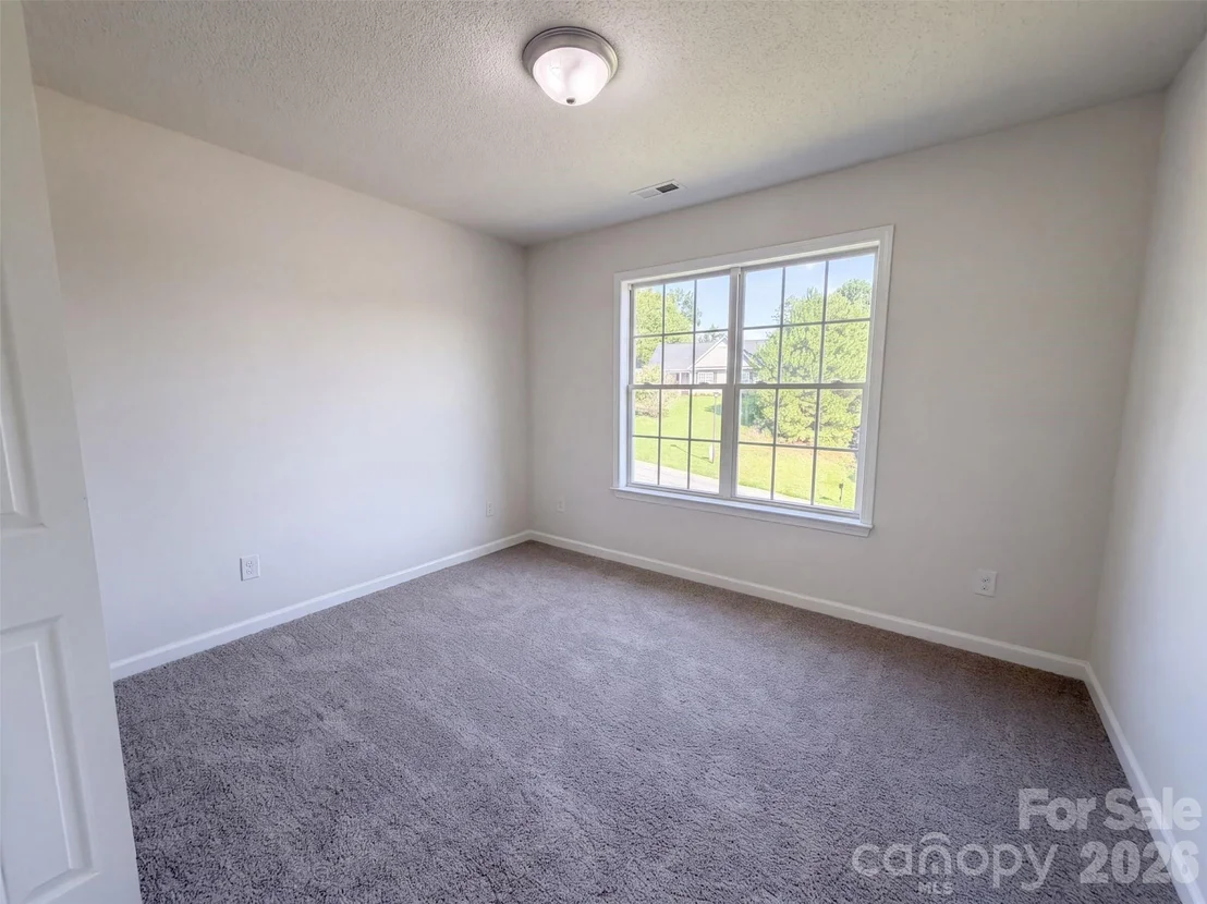 Photo of 1667 Oakview Way