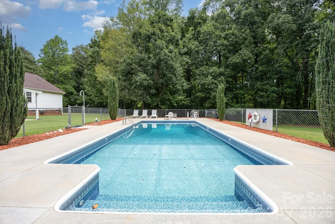 Photo of 715 Candlewick Drive
