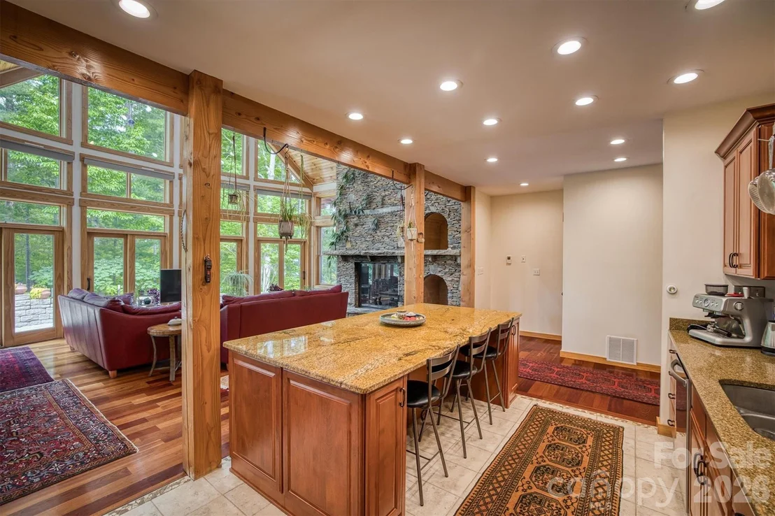 Photo of 5162 Beech Bluff Drive