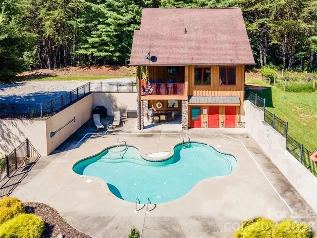 Photo of 2185 Cottage Park Road