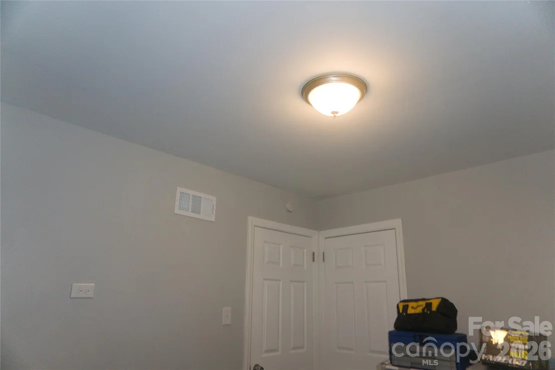 Photo of 2851 Burbank Drive