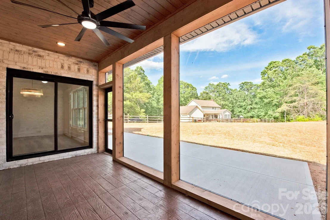 Photo of 935 Lake Wright Road