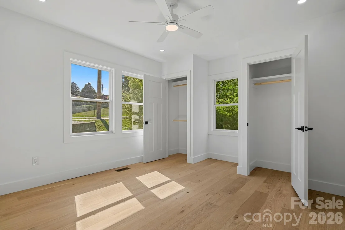Photo of 523 Harrison Avenue