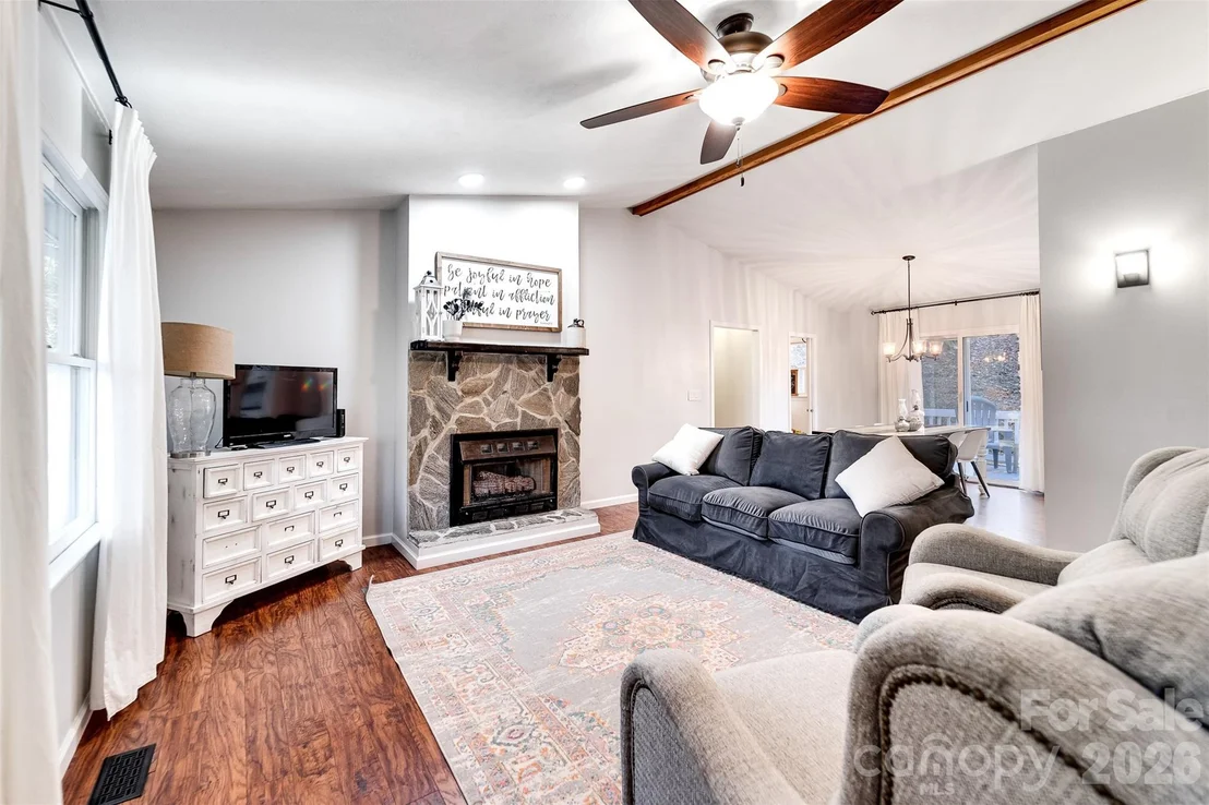 Photo of 115 Indian Trail