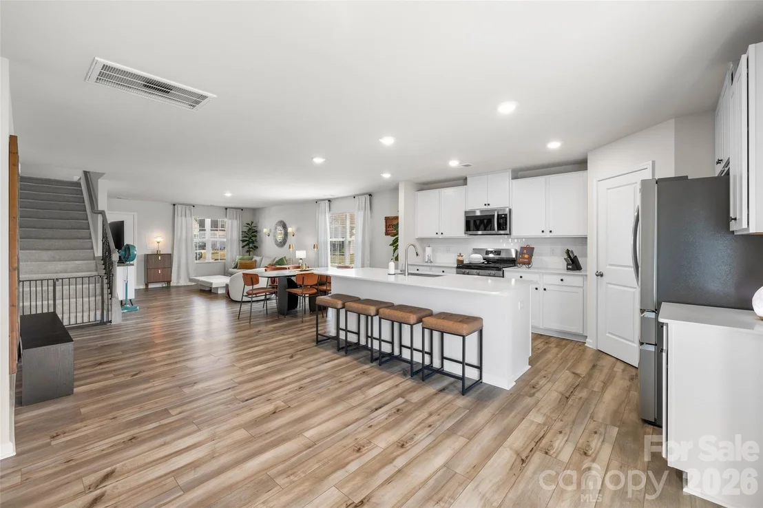 Photo of 1210 Old Fort Drive