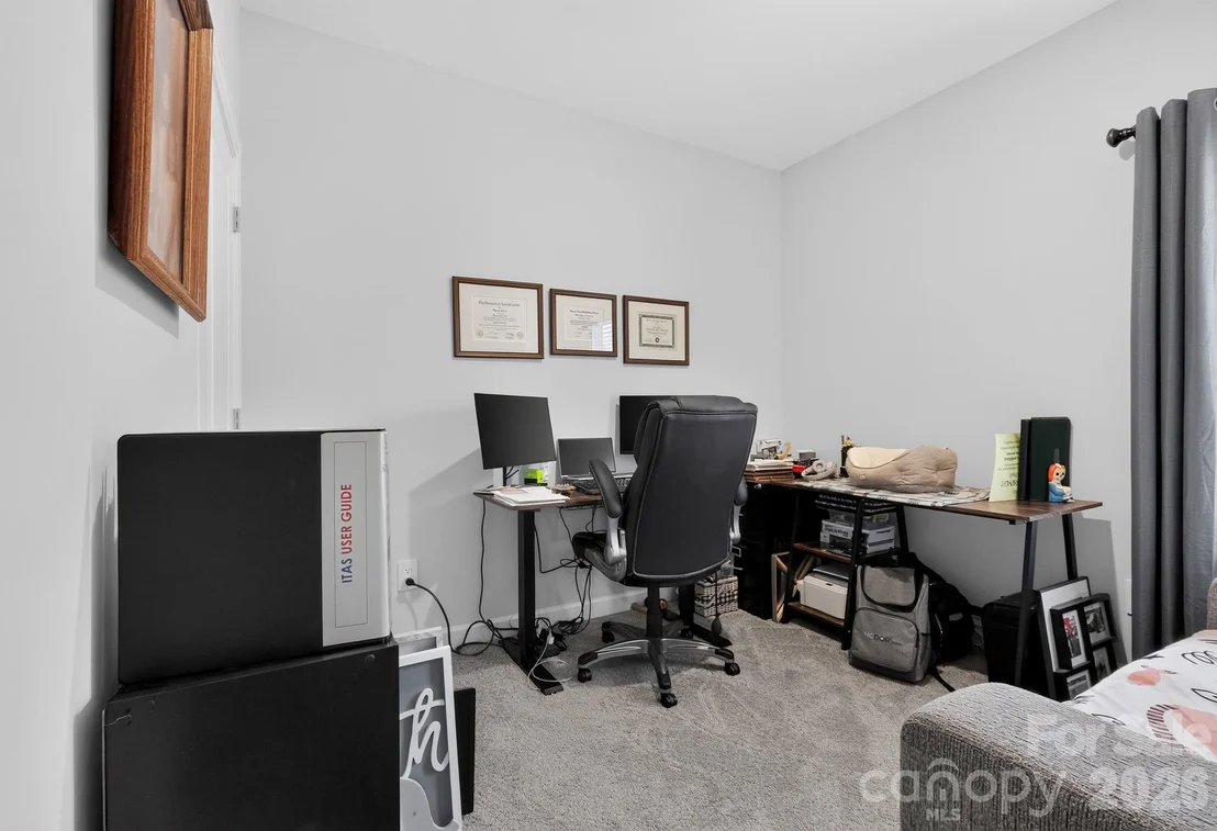 Photo of 1229 Morehead Drive