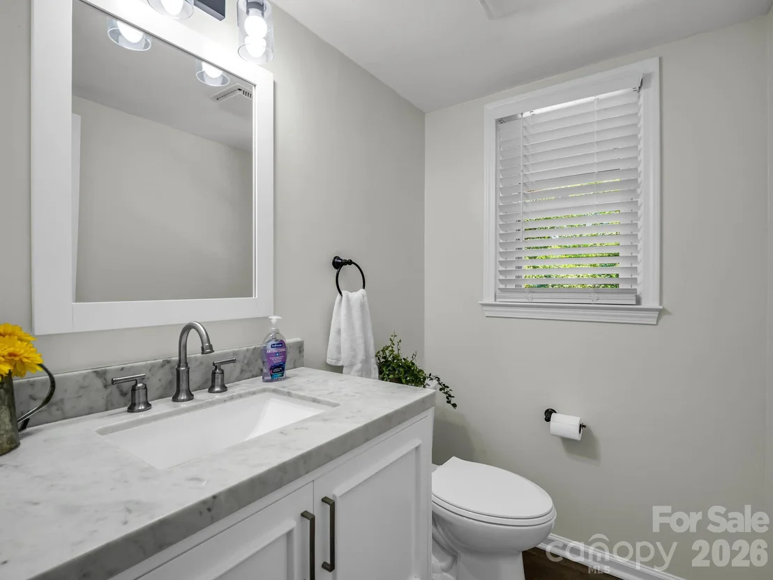 Photo of 215 Hillcrest Drive