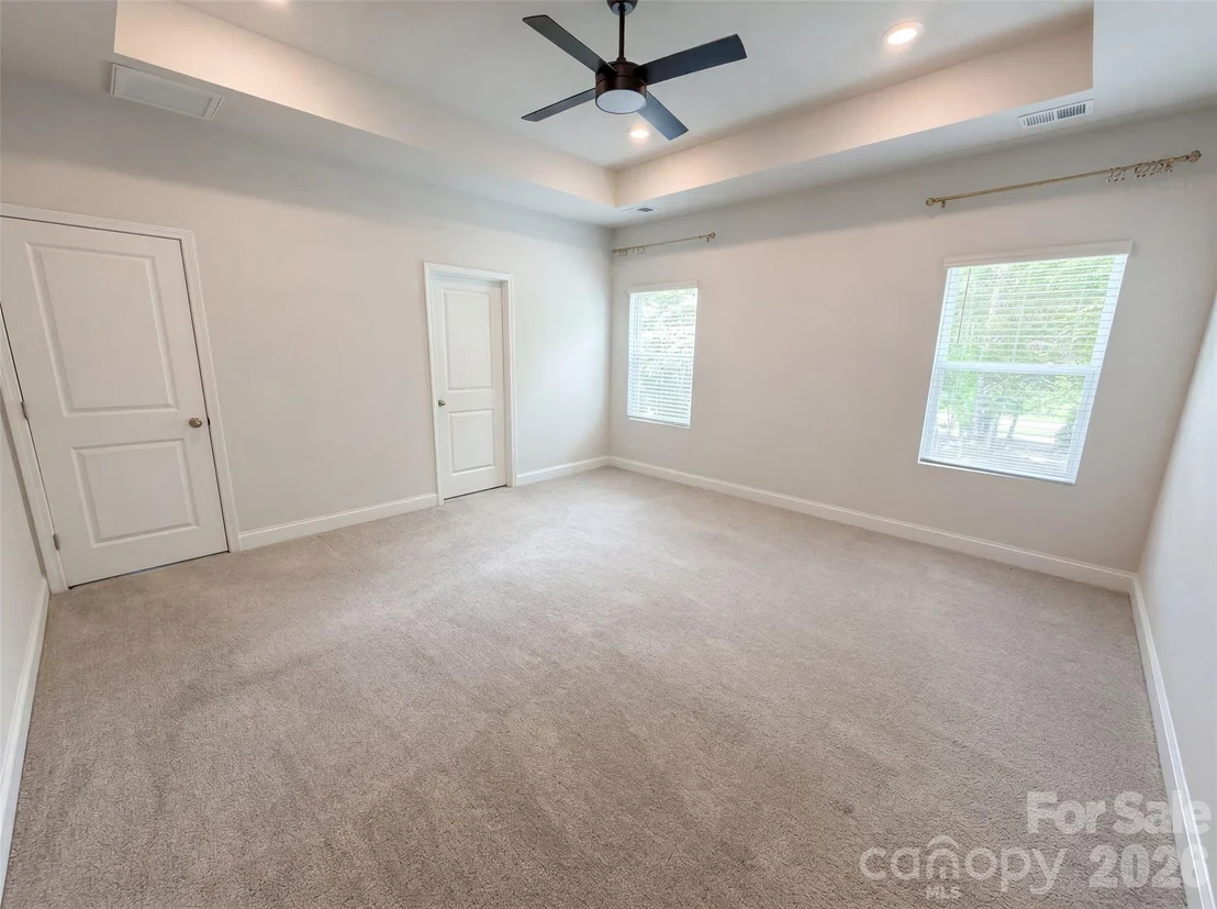 Photo of 1217 Black Walnut Street