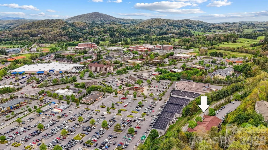 Photo of 800 Meadowview Drive