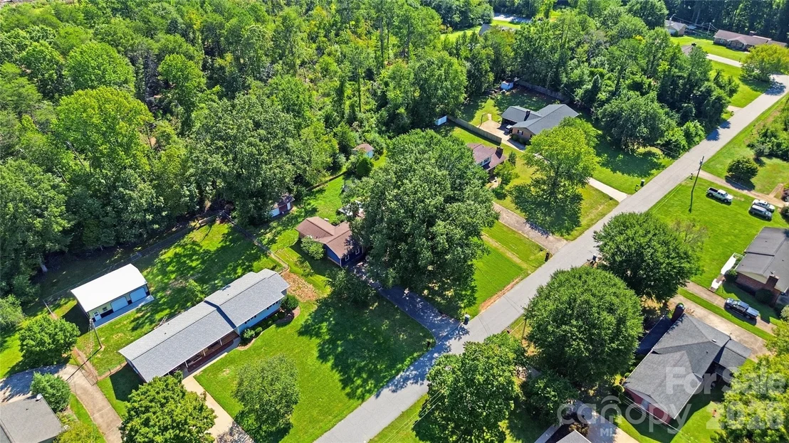 Photo of 169 Greenbriar Drive