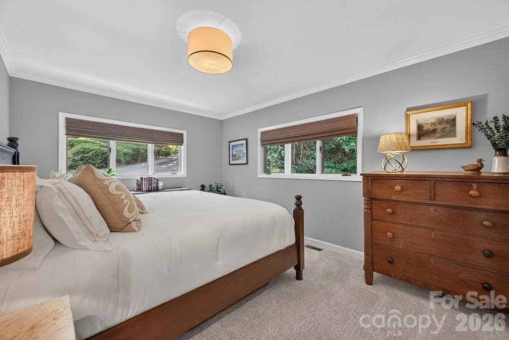 Photo of 865 Haven Drive