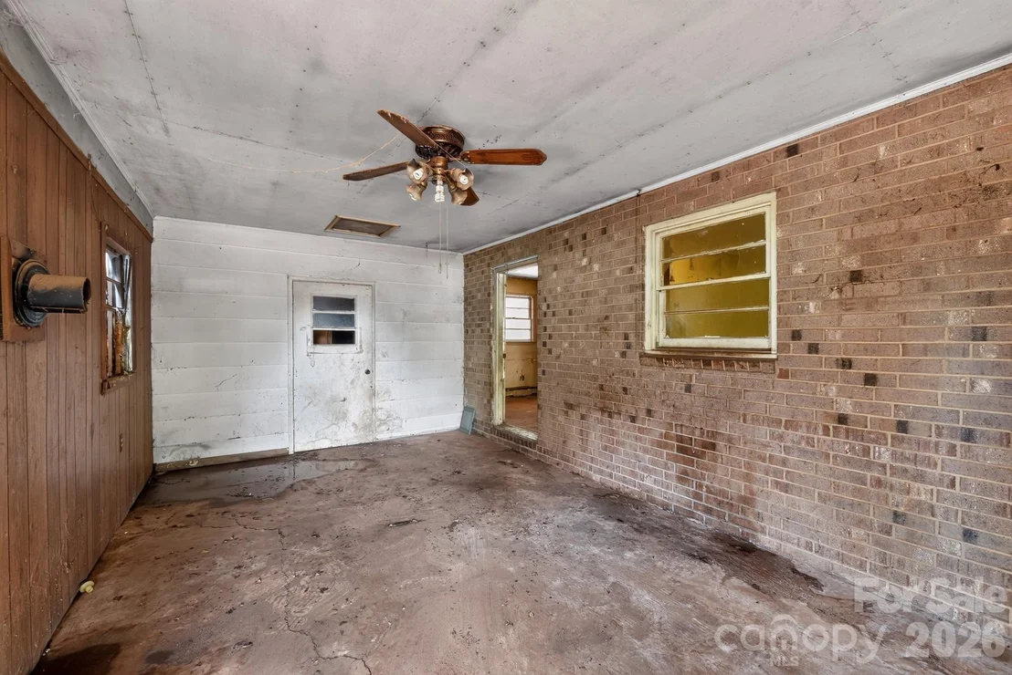 Photo of 1393 Field Circle