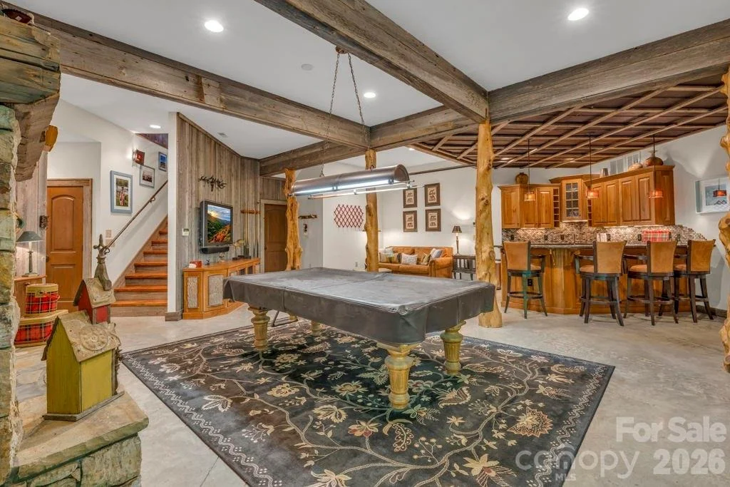 Photo of 355 Oakley Green None