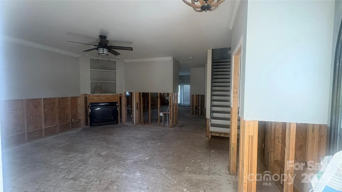 Photo of 1134 Riverside Drive