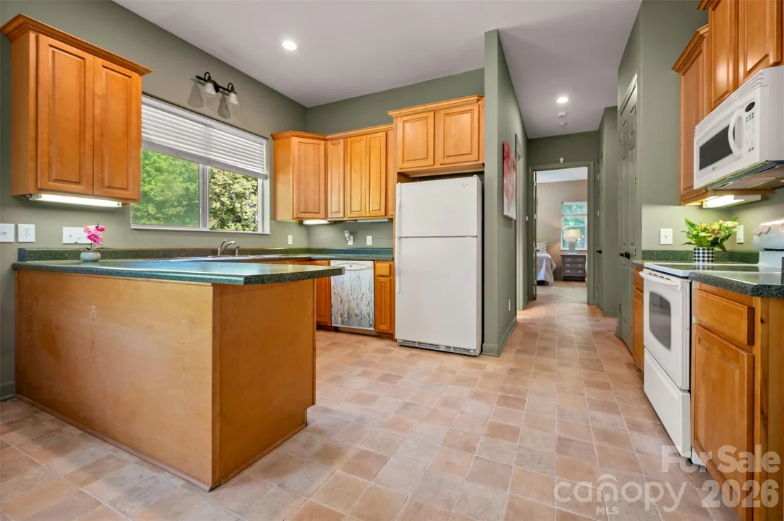 Photo of 183-185 Rubin Thorne Road