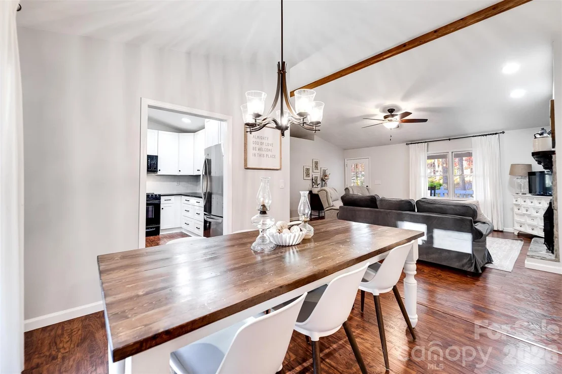Photo of 115 Indian Trail