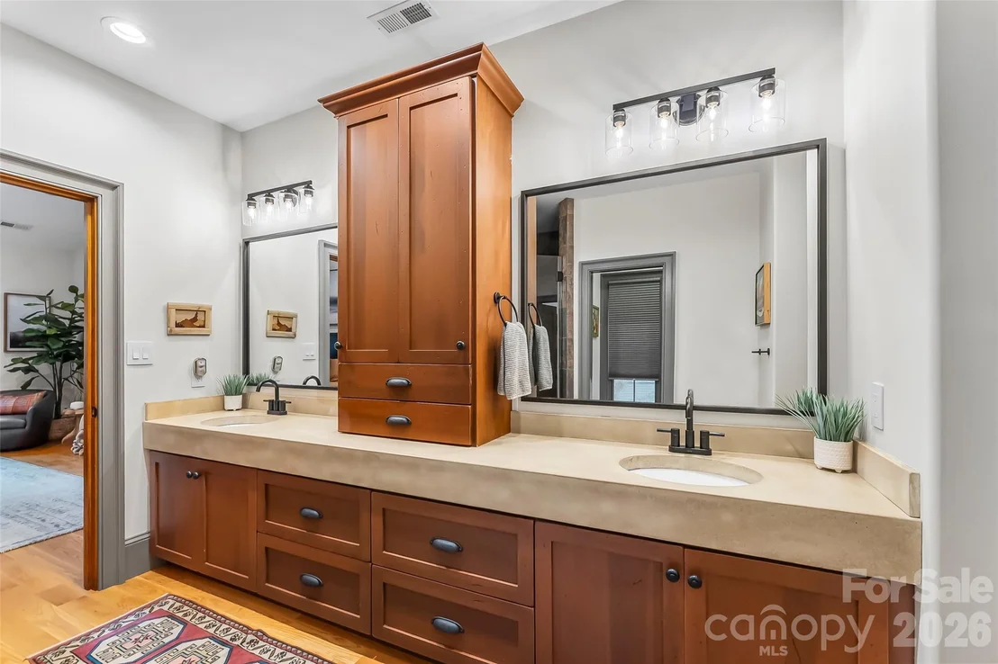 Photo of 5069 Lighthouse Court