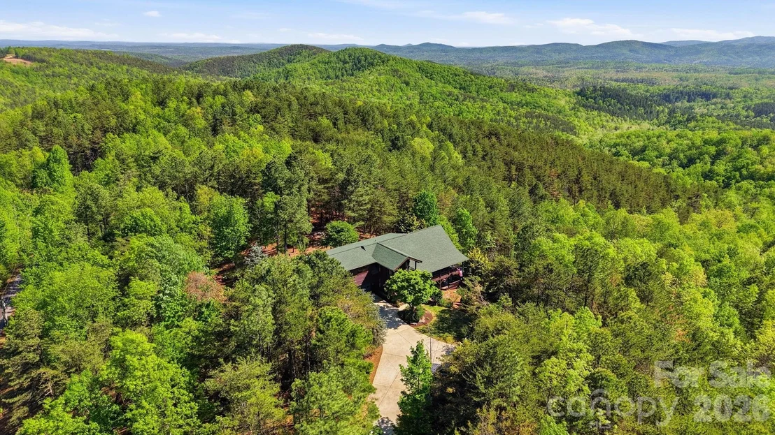 Photo of 3918 Skyline Drive