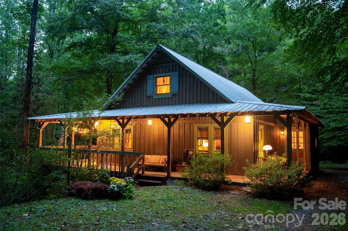 Photo of 2218 Mountain Page Road
