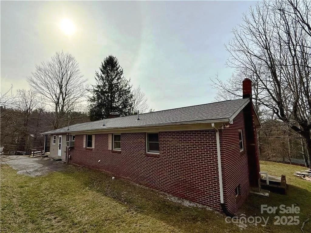 Photo of 365 Ollis Road