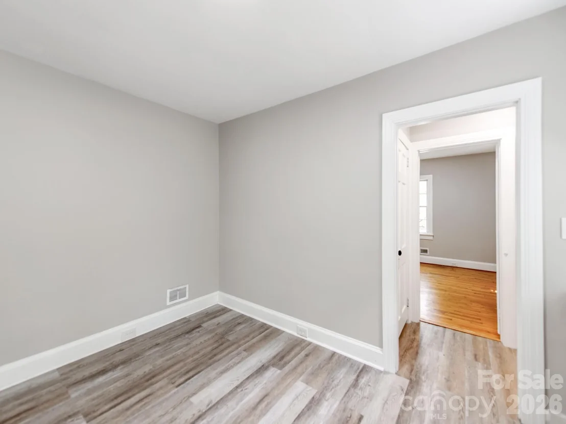 Photo of 113 Falls Street