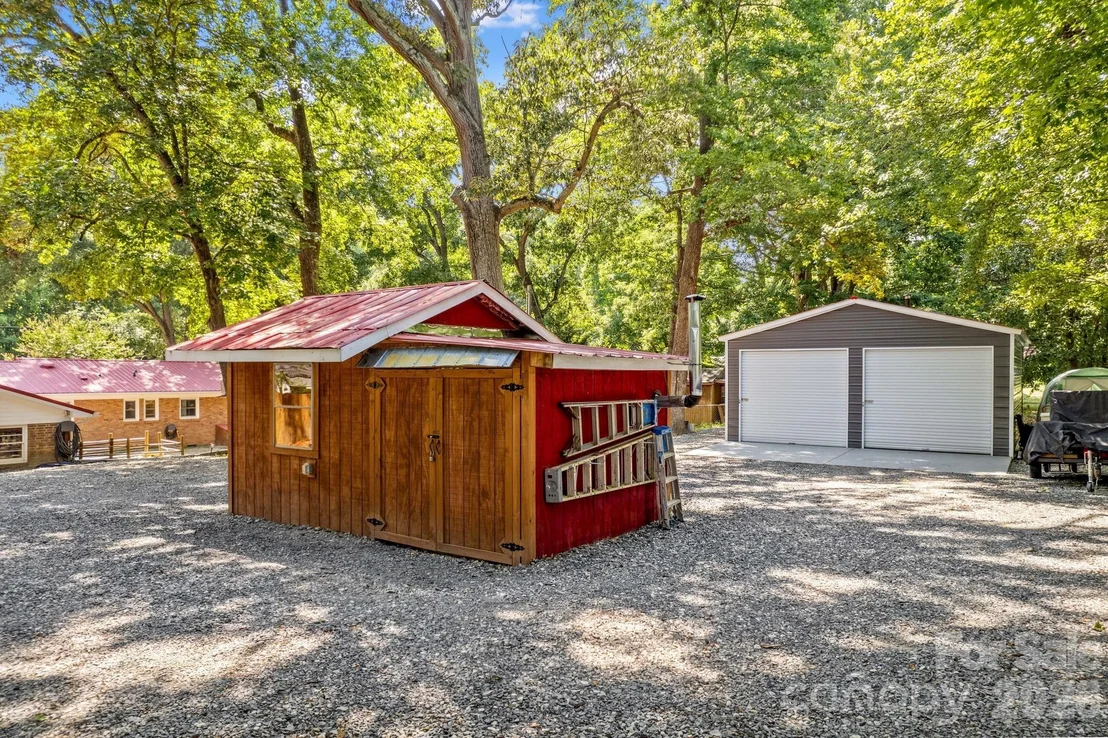 Photo of 320 Miller Drive