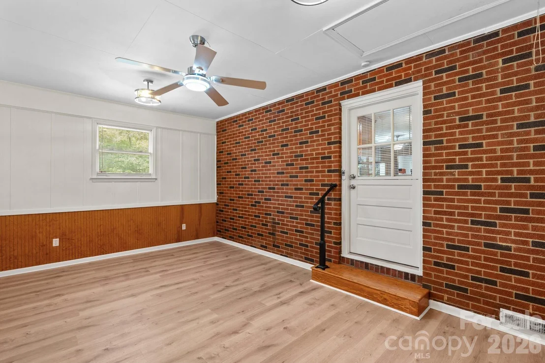 Photo of 6325 Long Ferry Road