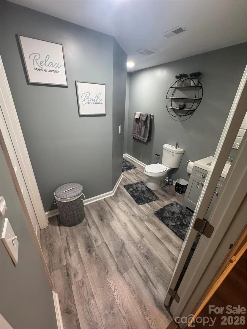 Photo of 772 Rosegate Drive