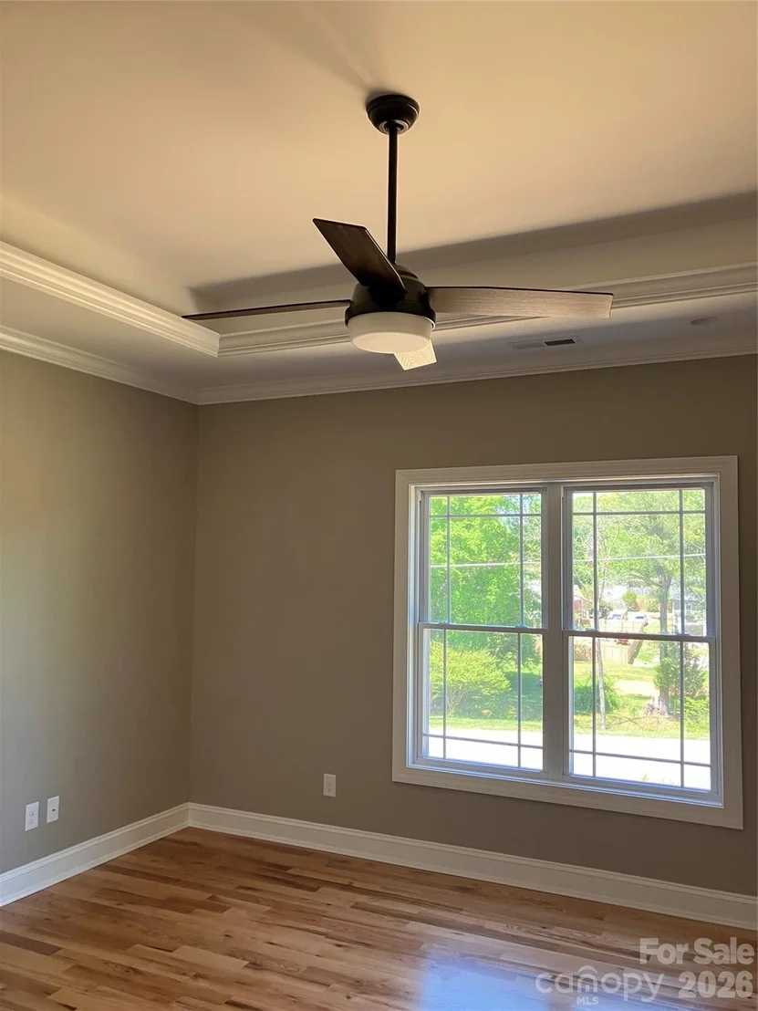 Photo of 4952 Southview Drive
