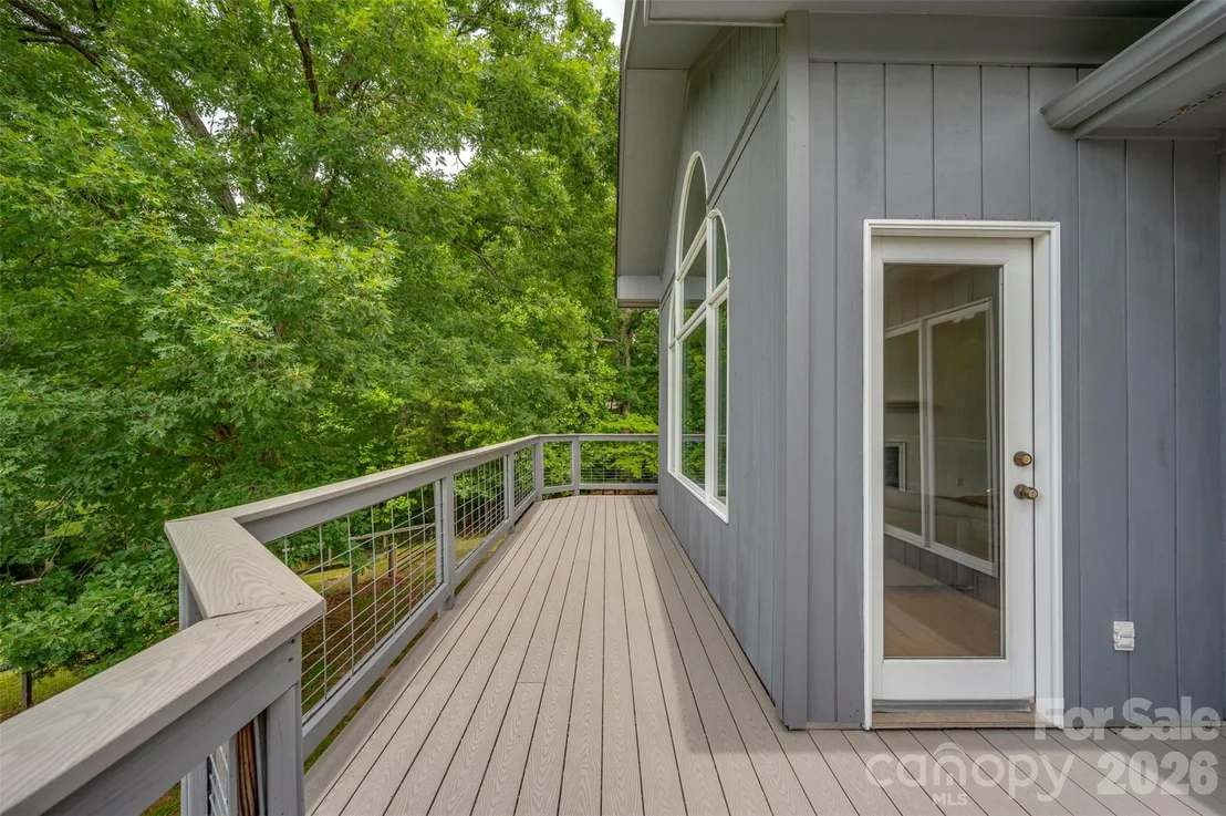 Photo of 441 Lower Ridgeview Road